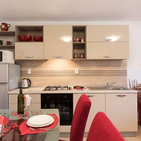 Apartment Doris, Nenadici Nenadici  ภายนอก รูปภาพ