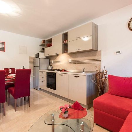 Apartment Doris, Nenadici Nenadici  ภายนอก รูปภาพ